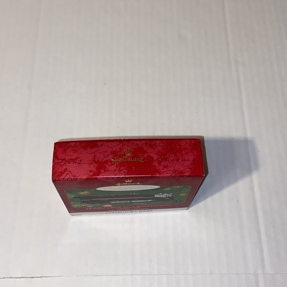 Hallmark Keepsake Ornament Lionel Chessie Steam Special Locomotive Ornament - Picture 3 of 12